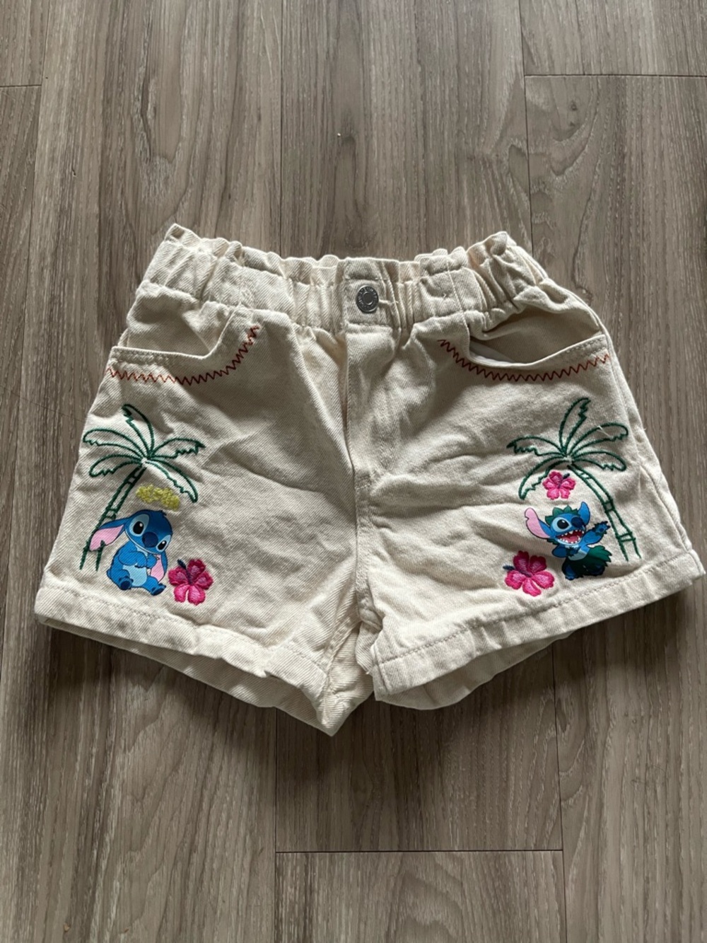 H&M Cream Elastic Waist Shorts Lilo & Stitch